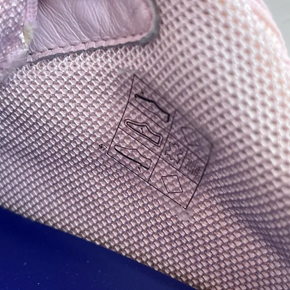 BURBERRY Knit Sneaker- Cameo 38 - Picture 11 of 12